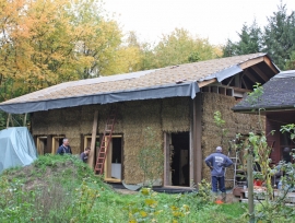Compact Autarkisch Strobalenhuis