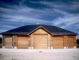 Houten loods